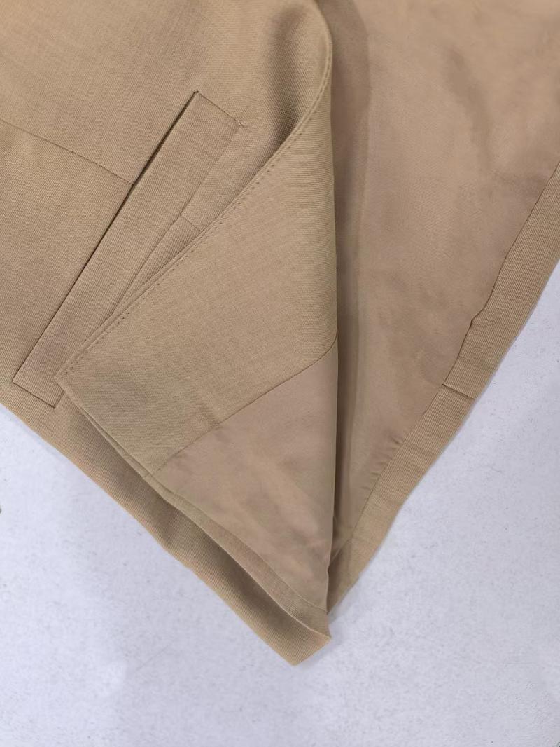 Women's Vintage Sleeveless Vest with Buttons, Waist Cinching Design, Split Hem, Office and Casual Wear, All Seasons, Tops