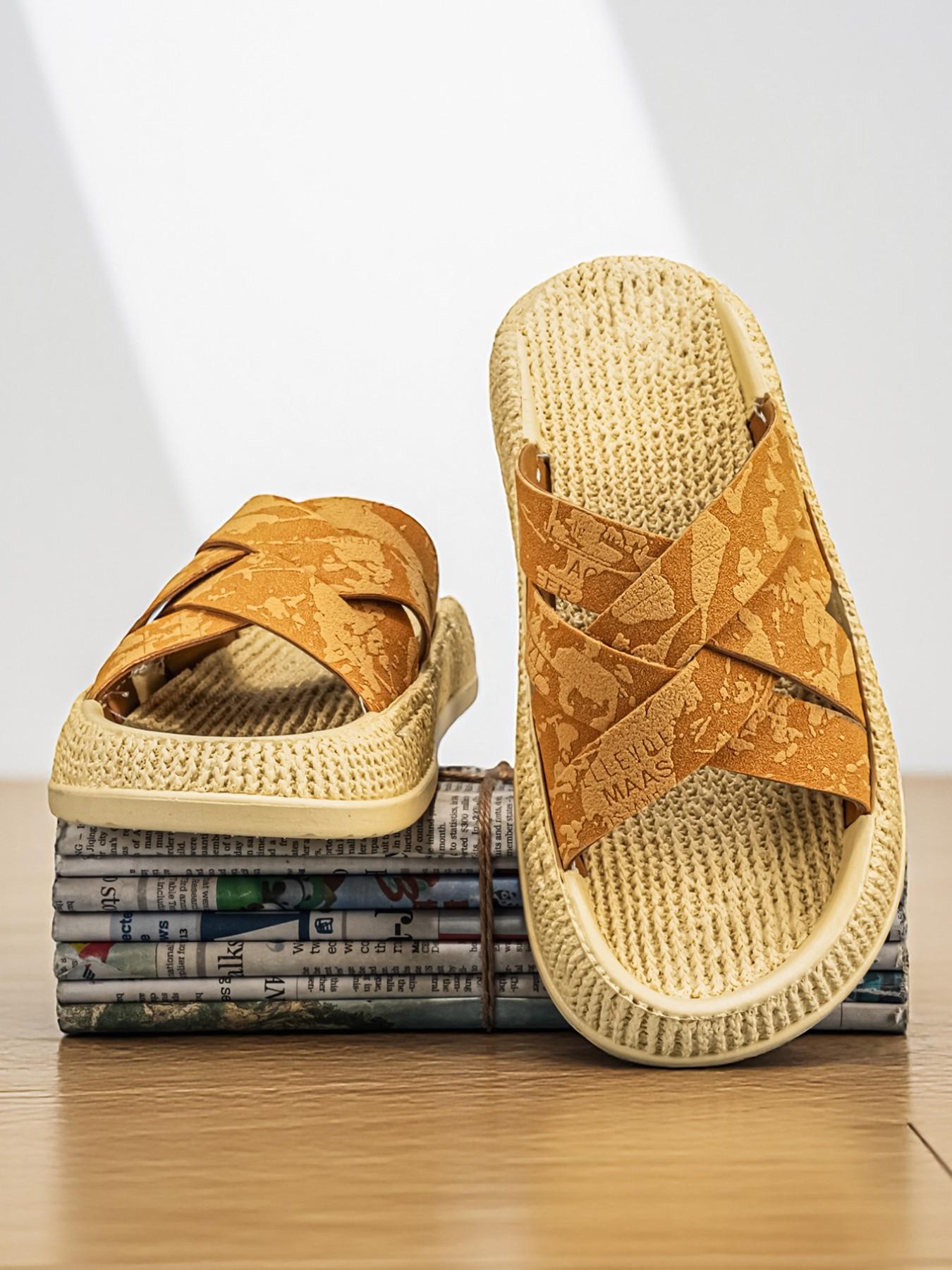 Summer Men's Sandals, Versatile Casual Slip-Ons, Soft Rubber Sole, Round Toe Design, Ideal for Beach & Driving, All-Season Comfort