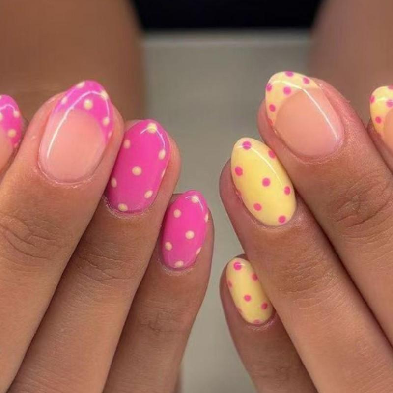 24pcs Sweet Dollar Nail Art Kit, Nude Colors, Classic Polka Dot Design, Easy DIY Manicure, Perfect for Daily Commute & Dates, Nail Kit Set