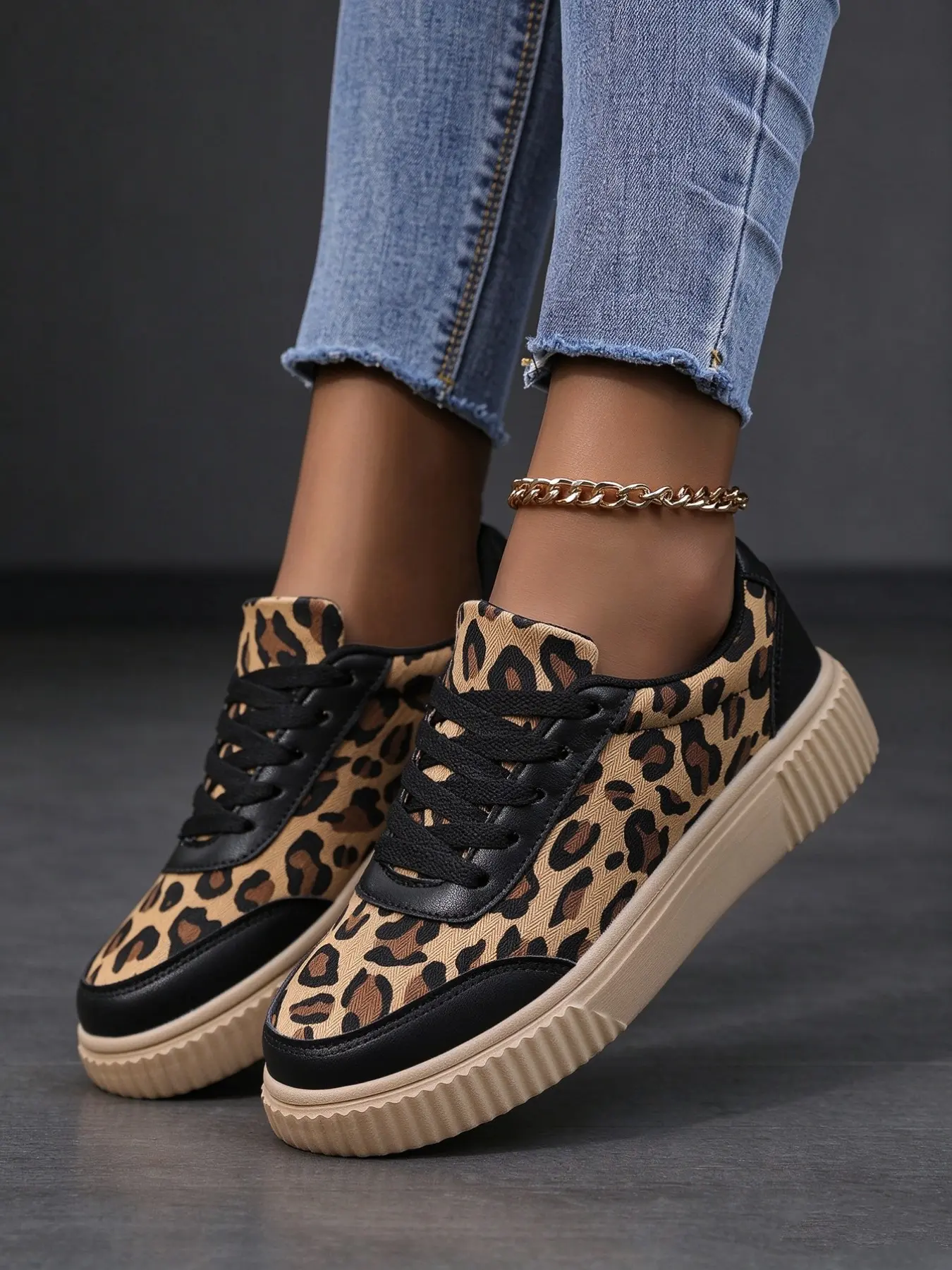 Women's Leopard Print Thick Sole Board Shoes, Retro Cookie Platform Heel Lace-Up Casual Shoes, Anti-Slip Durable, Street Fashion, Versatile Trainer