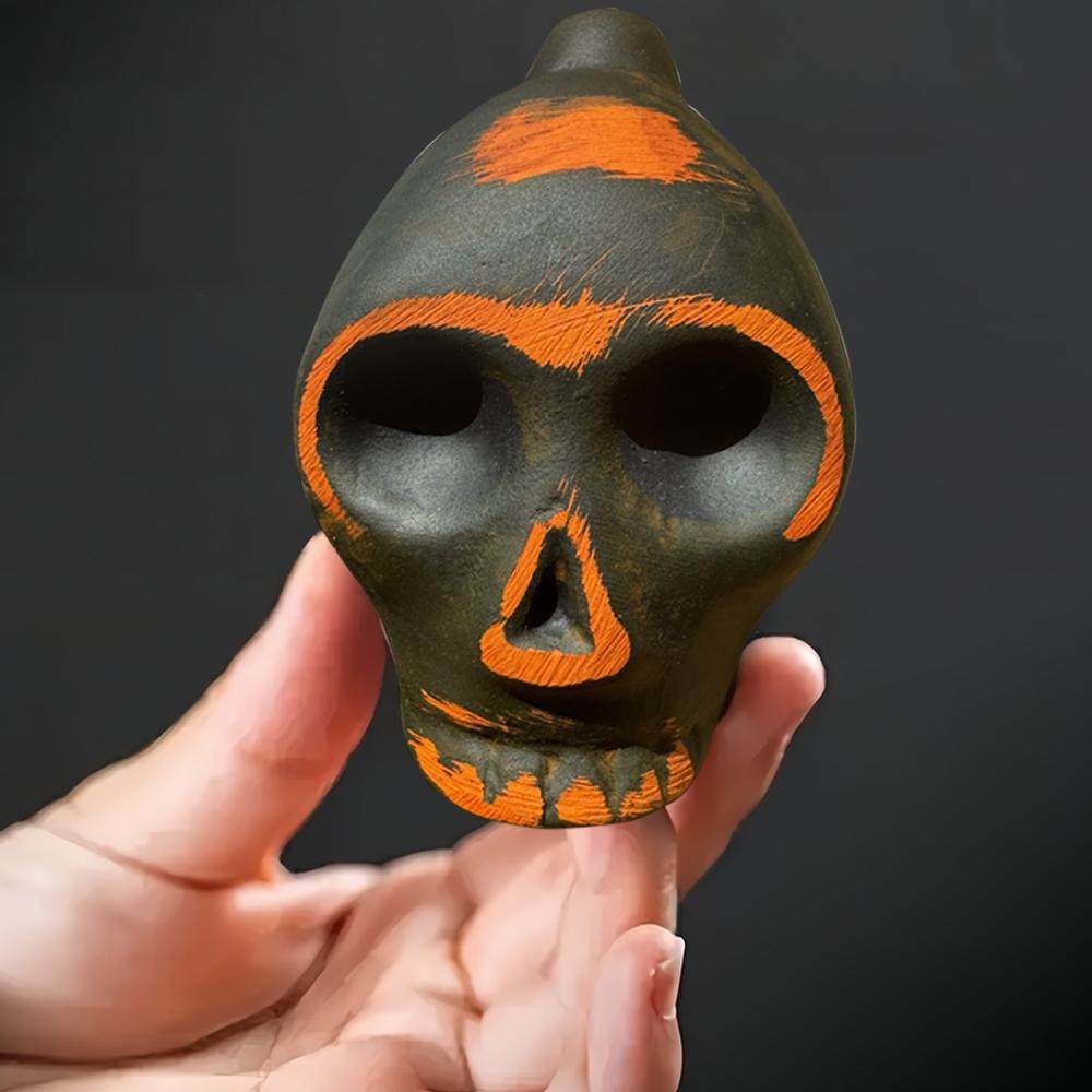 1Count Aztec Death Whistle Sound Effect, Realistic Human Scream, Easy Halloween Prank, Essential Horror Party Accessory, Painted Skull Design