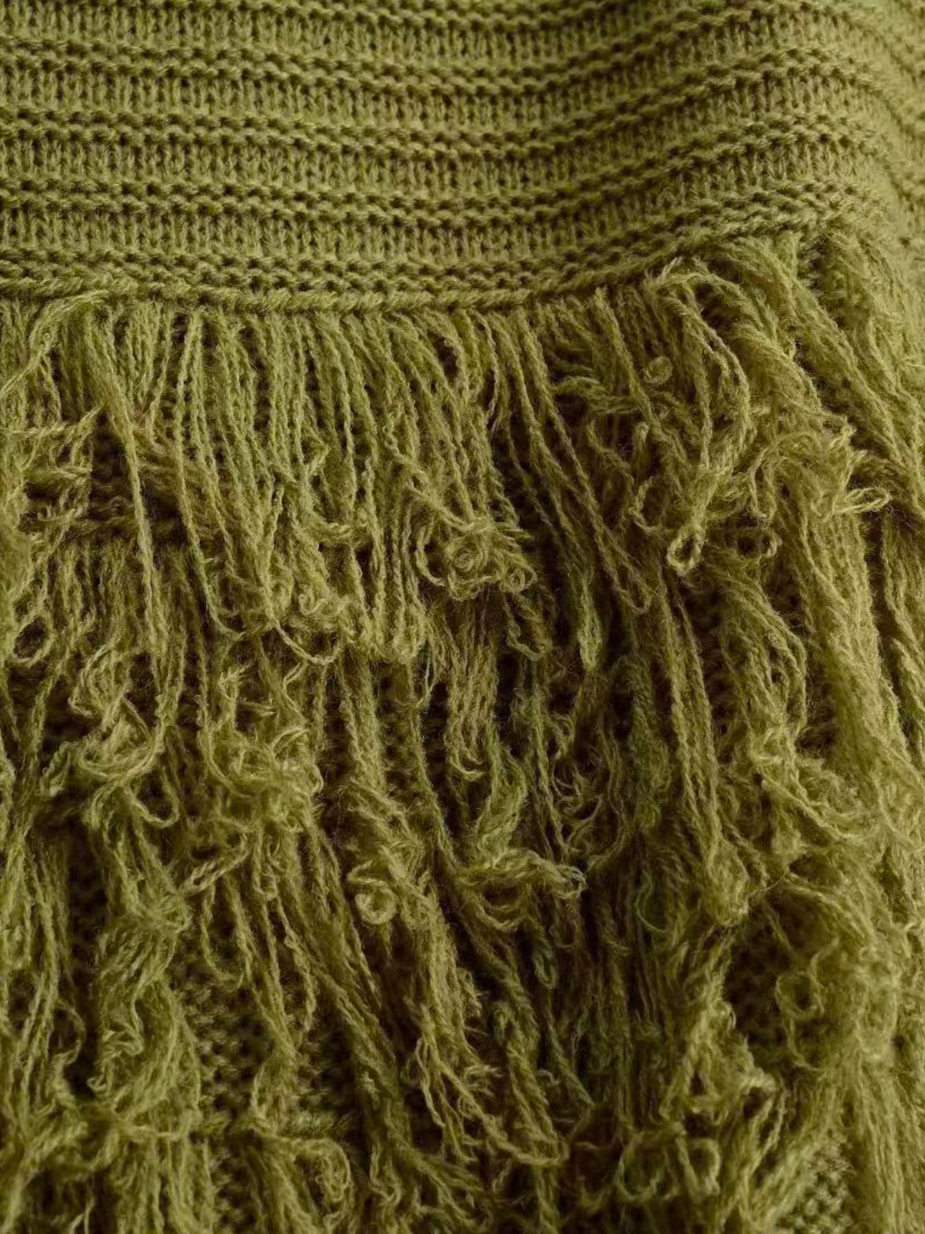 Elegant Sleeveless Knit Dress for Women, Summer Casual Flowy Hem with Fringe Trim, Stylish and Slimming Design, Perfect for Vacation Wear