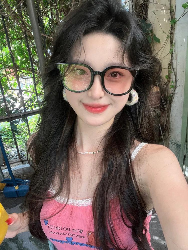 Dopamine blush large frame sunglasses women's Korean version 2026 new high-end seaside vacation UV-proof sunglasses