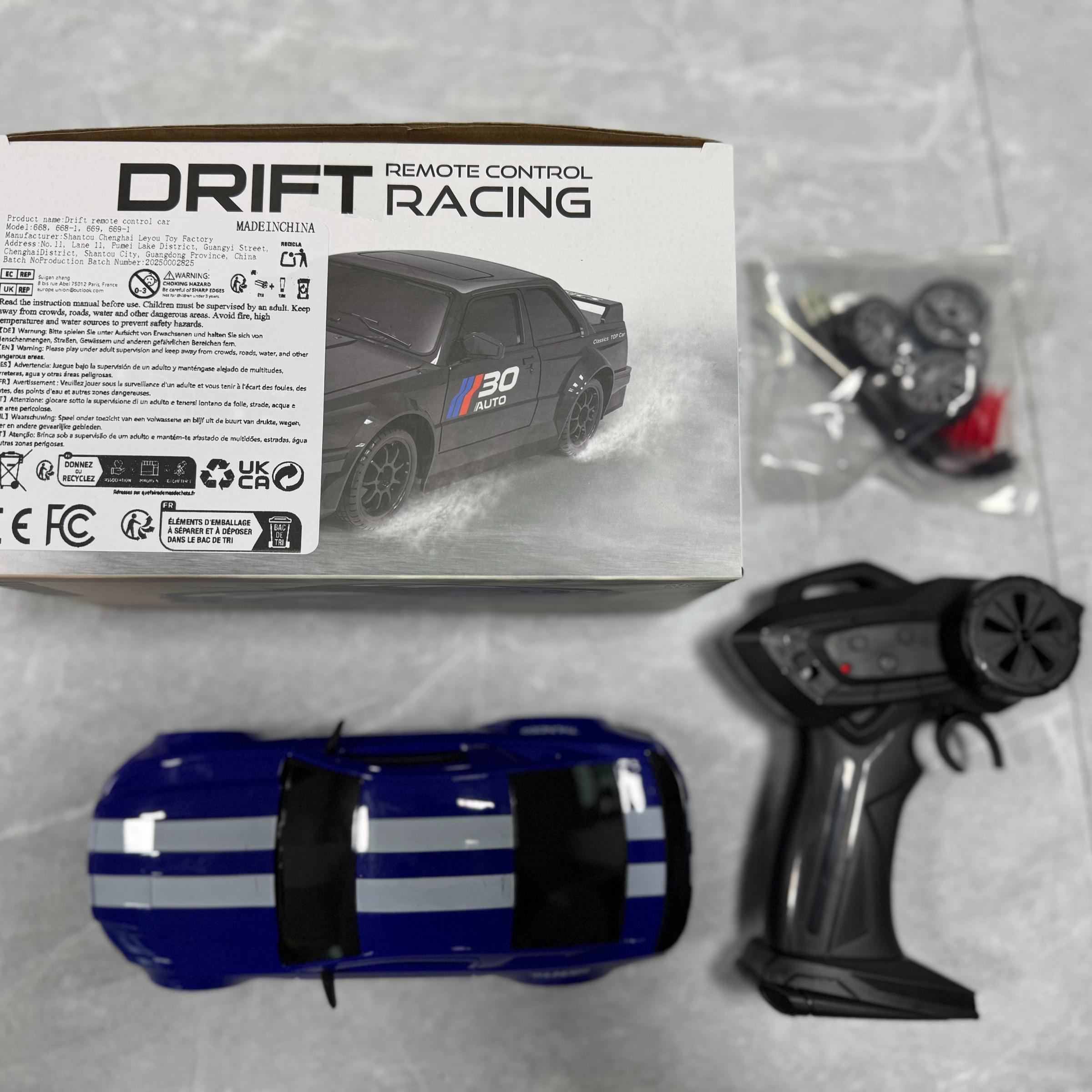 1:24 Scale Remote Control Drift Car - 2.4GHz 4WD RC Drift Car with LED Lights & Tires - Remote Control Racing Car, Perfect Birthday Gift for Kids