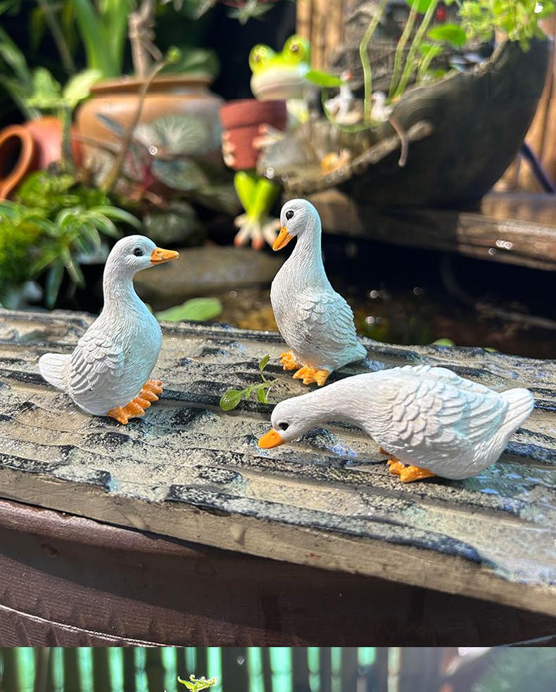 Outdoor Garden Decor Duck Animal Ornament, Miniature Landscape Figurine for Fish Tank, Handmade Yard Decoration