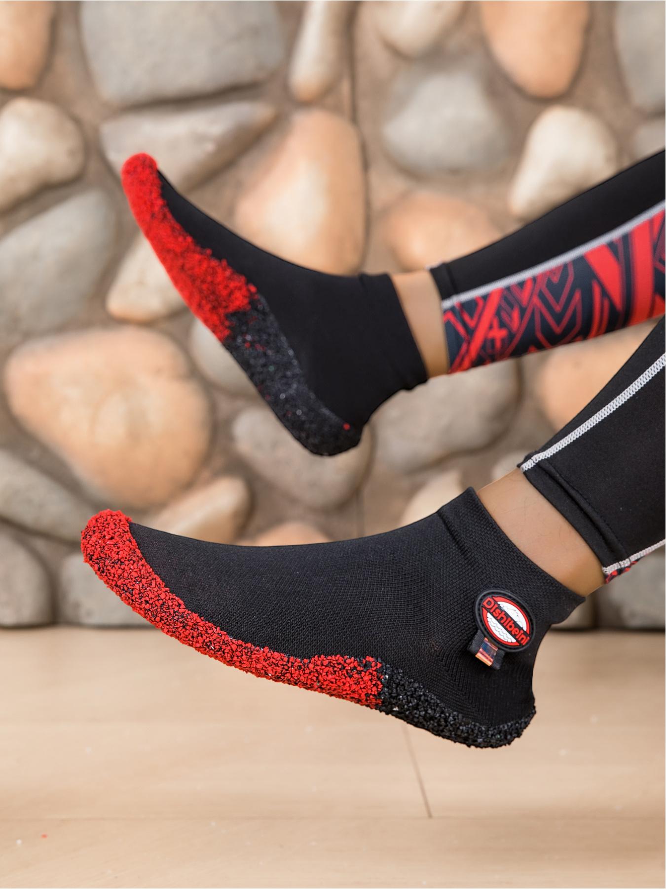 Women's new style fitness yoga barefoot shoes, diabetes shoes, soft fabric, breathable, quick drying, widened toe cap, comfortable package, color particle soles, strong grip on the ground, easy on and off style, yoga fitness hiking multi scene wear