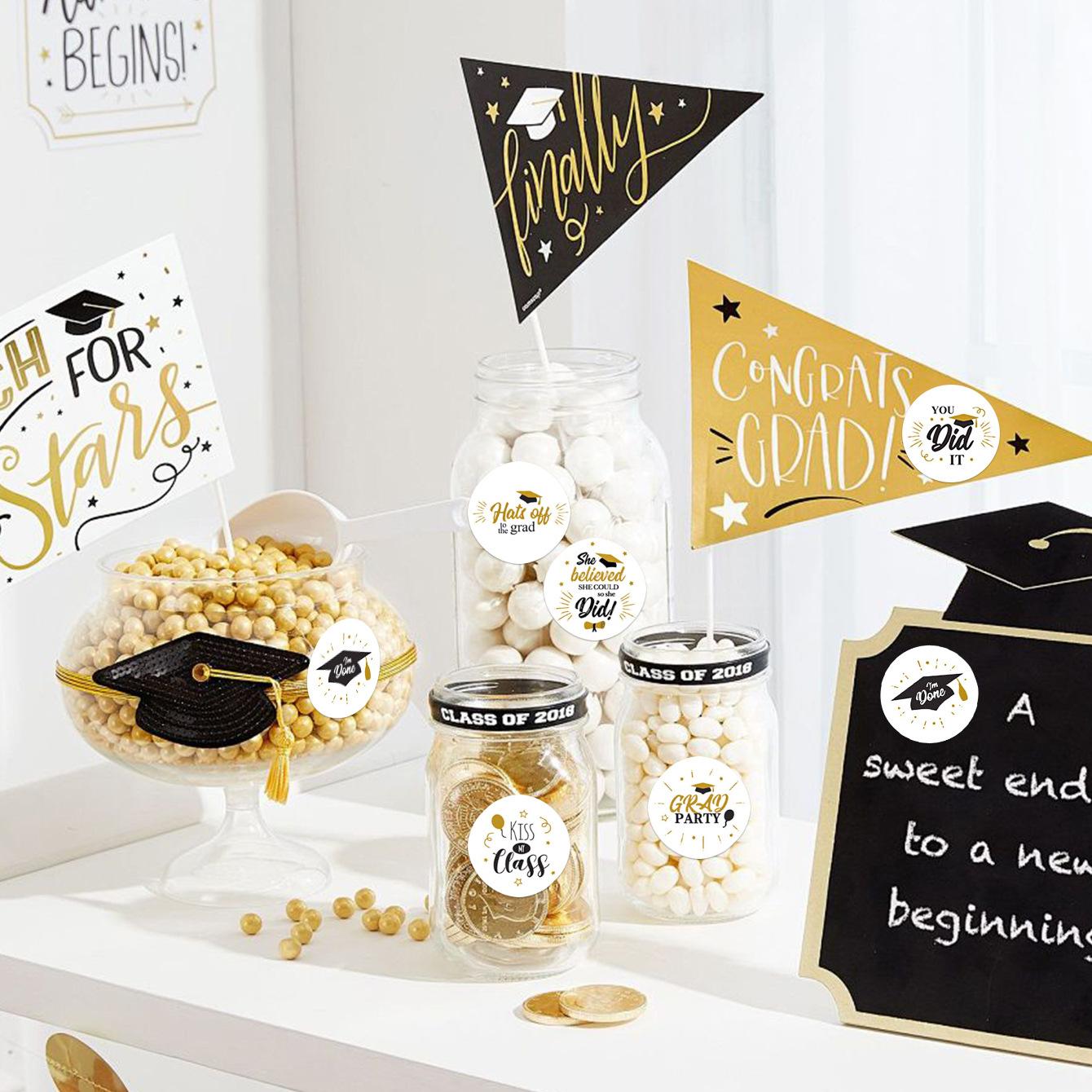 1roll/500pcs Stickers Transparent Gold Foil Graduation Gift Stickers - Round PVC Self-Adhesive Decals for DIY Gift Wrapping & Craft Embellishments with English Text Self Adhesive Label Round Labels