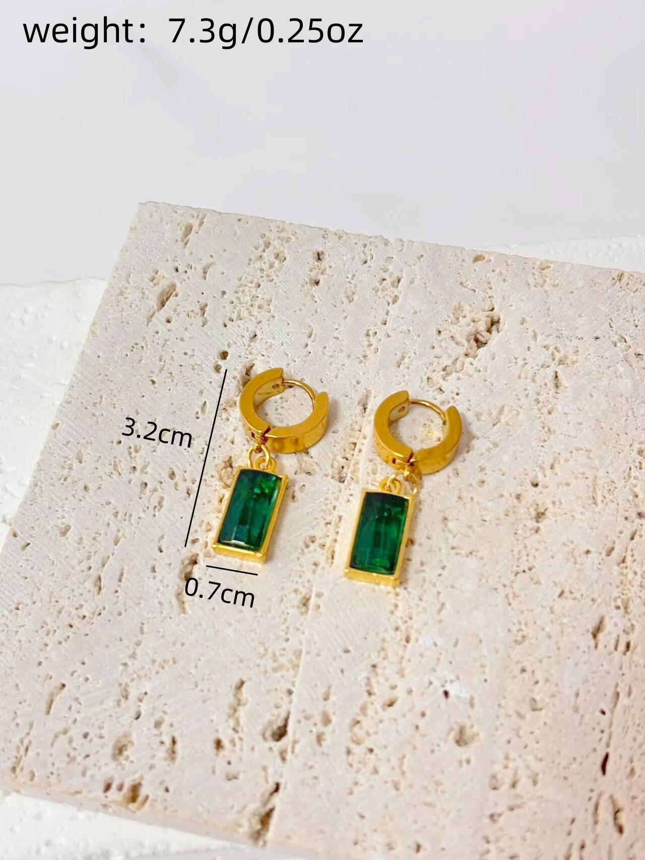 Unique Design Snake Chain Necklace Set, Geometric Luxury Emerald Stone Pendant, Elegant Jewelry Gift Idea, Perfect for Special Occasions