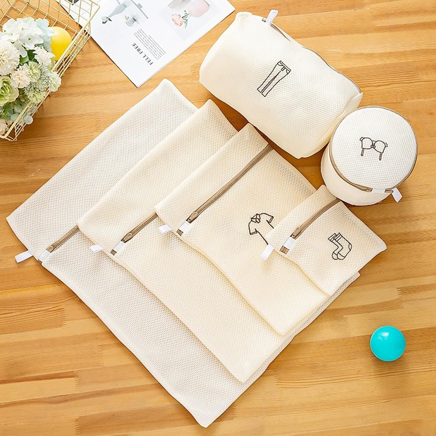 6-Piece Mesh Laundry Bags Set, Durable and Reusable, Ideal for Delicate Items, Perfect for Travel and Home Use, Easy to Clean Design