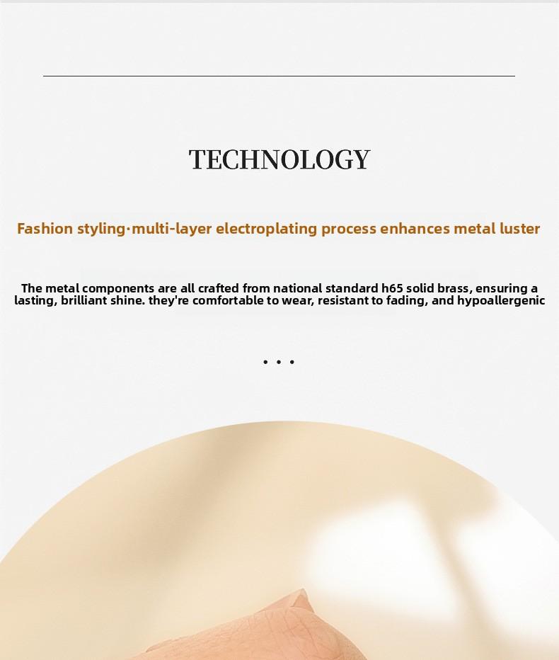 Garland Ball Diamond Ring, Double Row Hollow Six-Prong Inlaid Diamond, One-Carat Zirconia Ring for Women, Light Luxury Versatile High-End Ring