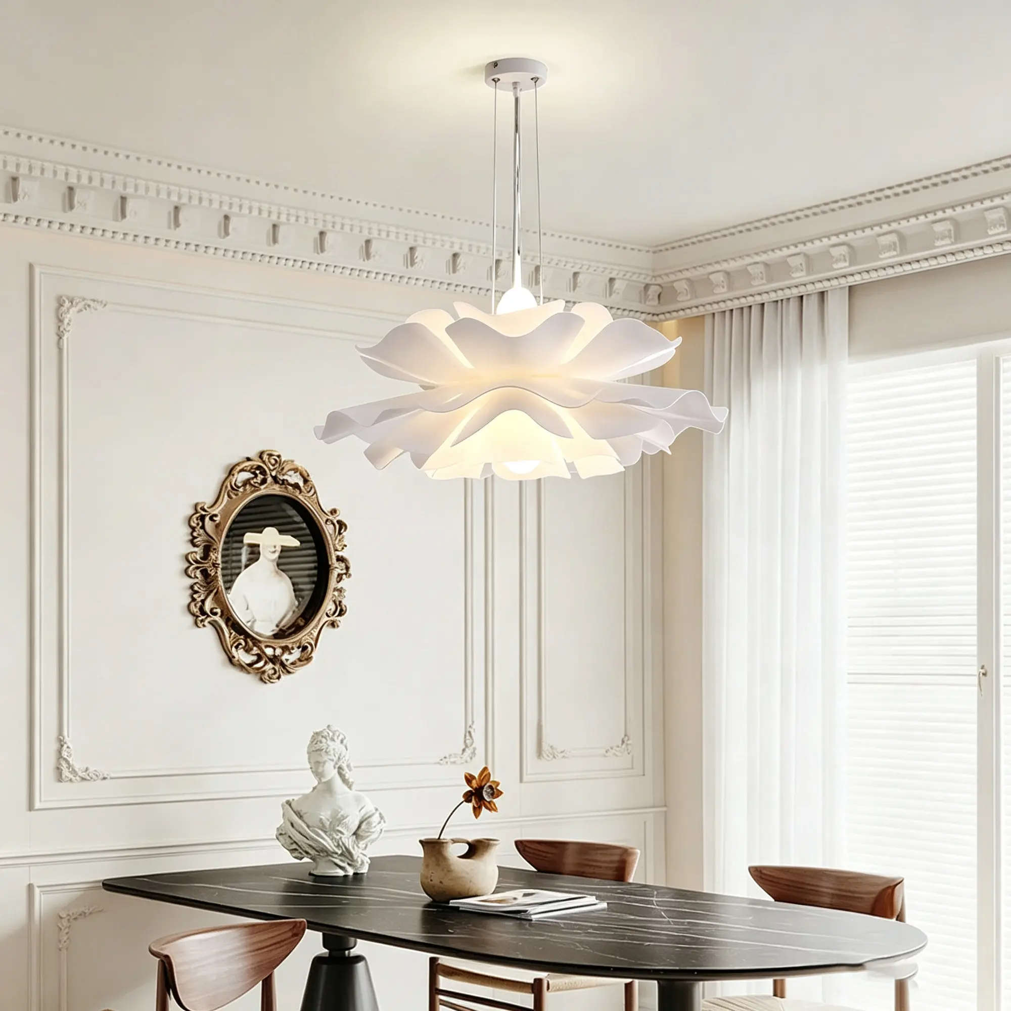 Floral Living Room Pendant Light, Creamy Style Petal Suspended Lamp, Creative Artistic Soft Lighting, Ideal for Living Room, Dining Room, Bedroom, Airbnb, New Home Decor, Decorative Pendant Light