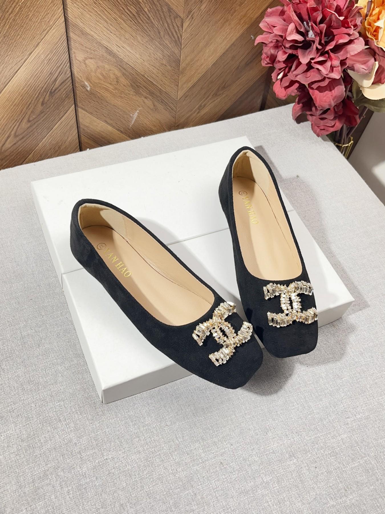 Luxury Rhinestone Double C Buckle, Soft Velvet Upper, Square Toe, Comfortable Flat Rubber Sole, Slip-On, Versatile Fashion Women's Shoes