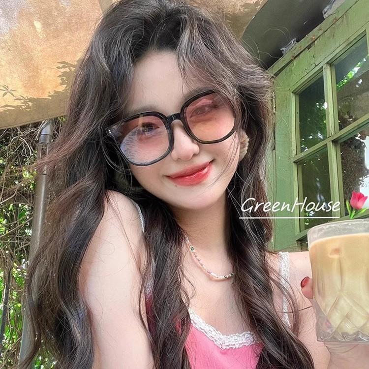 Dopamine blush large frame sunglasses women's Korean version 2026 new high-end seaside vacation UV-proof sunglasses