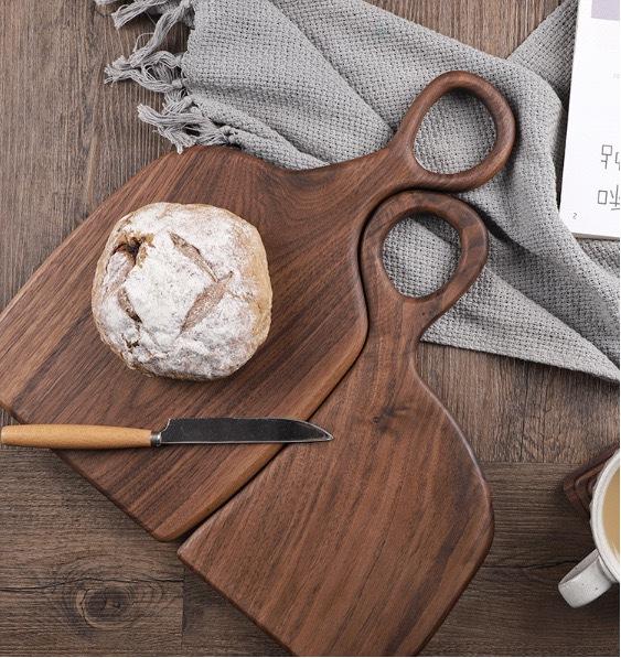 1 Set Walnut Wood Couple Cutting Board with Handle, Solid Wooden Chopping Board for Steak Bread, Kitchen Cutting Boards for Food Prep & Fruit Serving