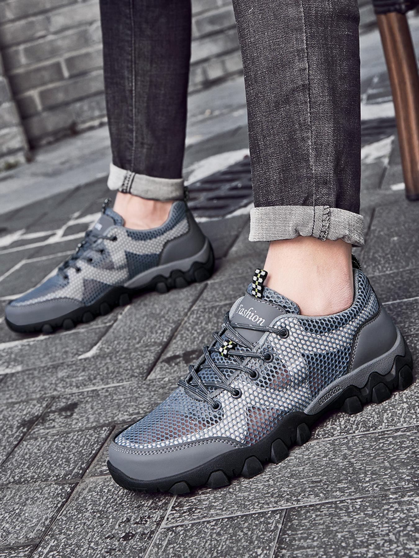 Men's Solid Color Mesh Breathable Outdoor Hiking Shoes Lace-up Closed-toe Trekking Shoes Non-slip Wear-resistant Casual Sneakers
