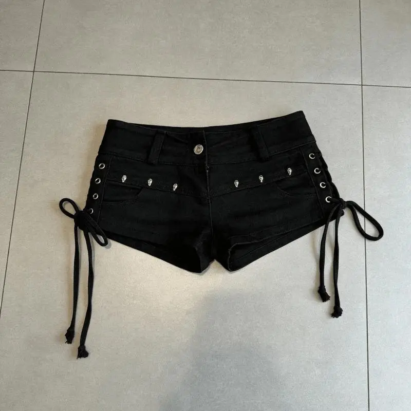 Y2K Black Denim Shorts Women High Waist Skull Rivet Lace Up Hot Pants Harajuku Streetwear Gothic Punk Slim Fit Summer Jeans Chic