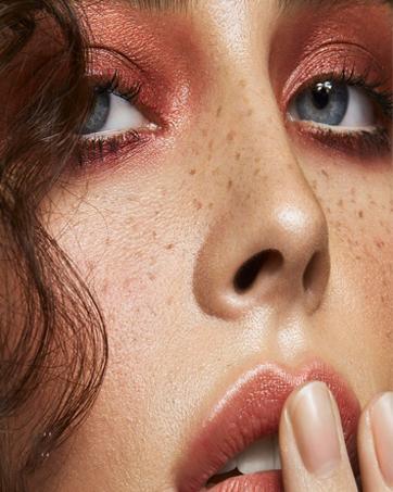 BISUTANG Lip Gloss Plumper Glossy LipLipstick, Lifter Gloss, Hydrating, Volumizes, High-Shine, Lip Plumping Lip Glaze Lip Makeup, Plump& Pout Lip Plumper for Women Girls