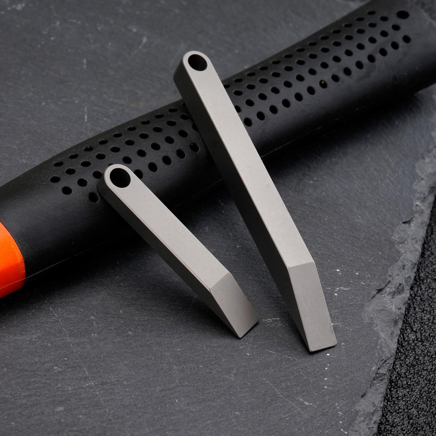 Titanium Alloy Mini Pry Bar, High-Quality Edc Tool, Durable and Lightweight Design, Ideal for Everyday Carry, Compact and Portable