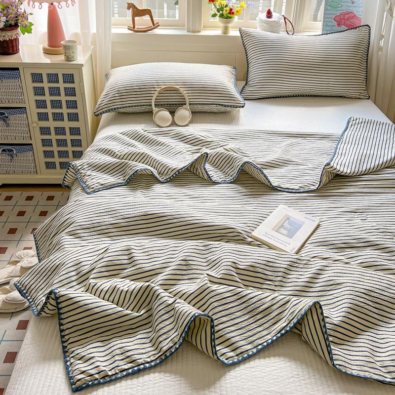1pcs Summer Quilt, All Season Bedding, Soft Striped Cooling Blanket, Multiple Colors and Sizes, 150x200/200x230, Bedroom Office Living Room, Machine Washable Quilt