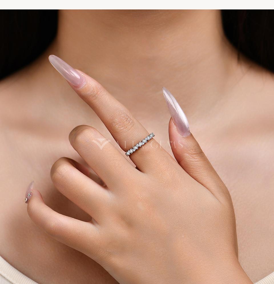 Sparkling Synthetic Moissanite Rings for Women D Color VVS1 Baguette Matching S925 Sterling Silver Wedding Band Engagement Jewelry Gift R224 SpringStatements