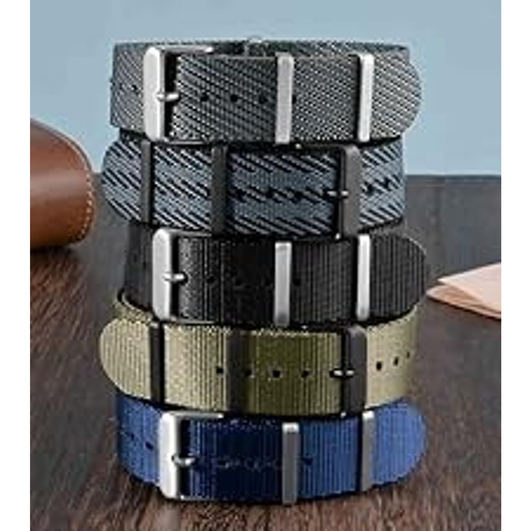 22mm Braided Nylon Watch Band for Men & Women, Quick Release, Black Stainless Steel Buckle - BlackGift