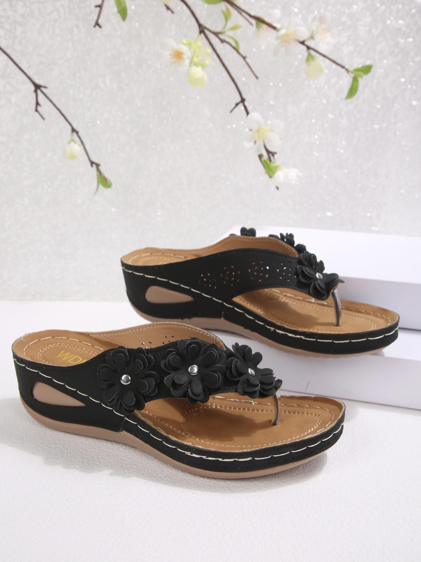 Women's 3D Floral Wedge Casual Outdoor Sandals, Perforated Hollow Out Thick Sole, Soft Anti-Slip Outdoor Flip Flops, Summer Beach Vacation Versatile Mom Shoes