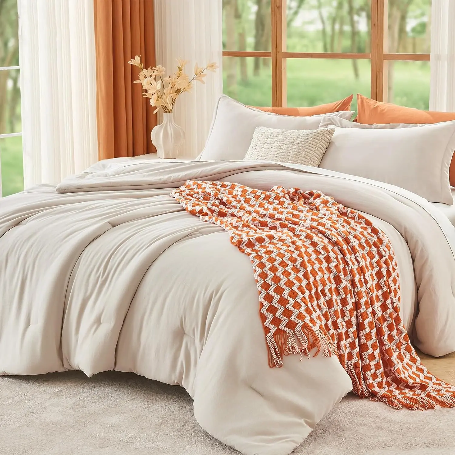 Queen Size Comforter Set Beige, 3 Piece Solid Bedding for All Seasons, Warm Down Alternative Bed Set Includes 1 Lightweight Comforter (90"x90") and 2 Pillowshams (20"x26")