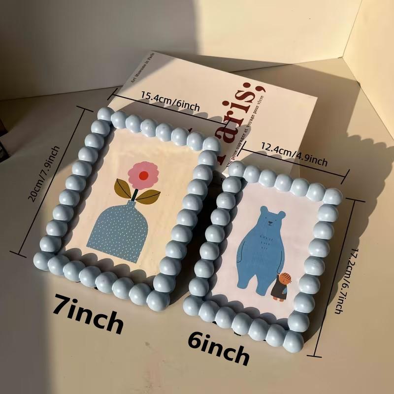 Cute Resin Decorative Photo Frame — A charming home accent and desktop photo display stand, perfect for showcasing family photos; holds 6-inch prints.