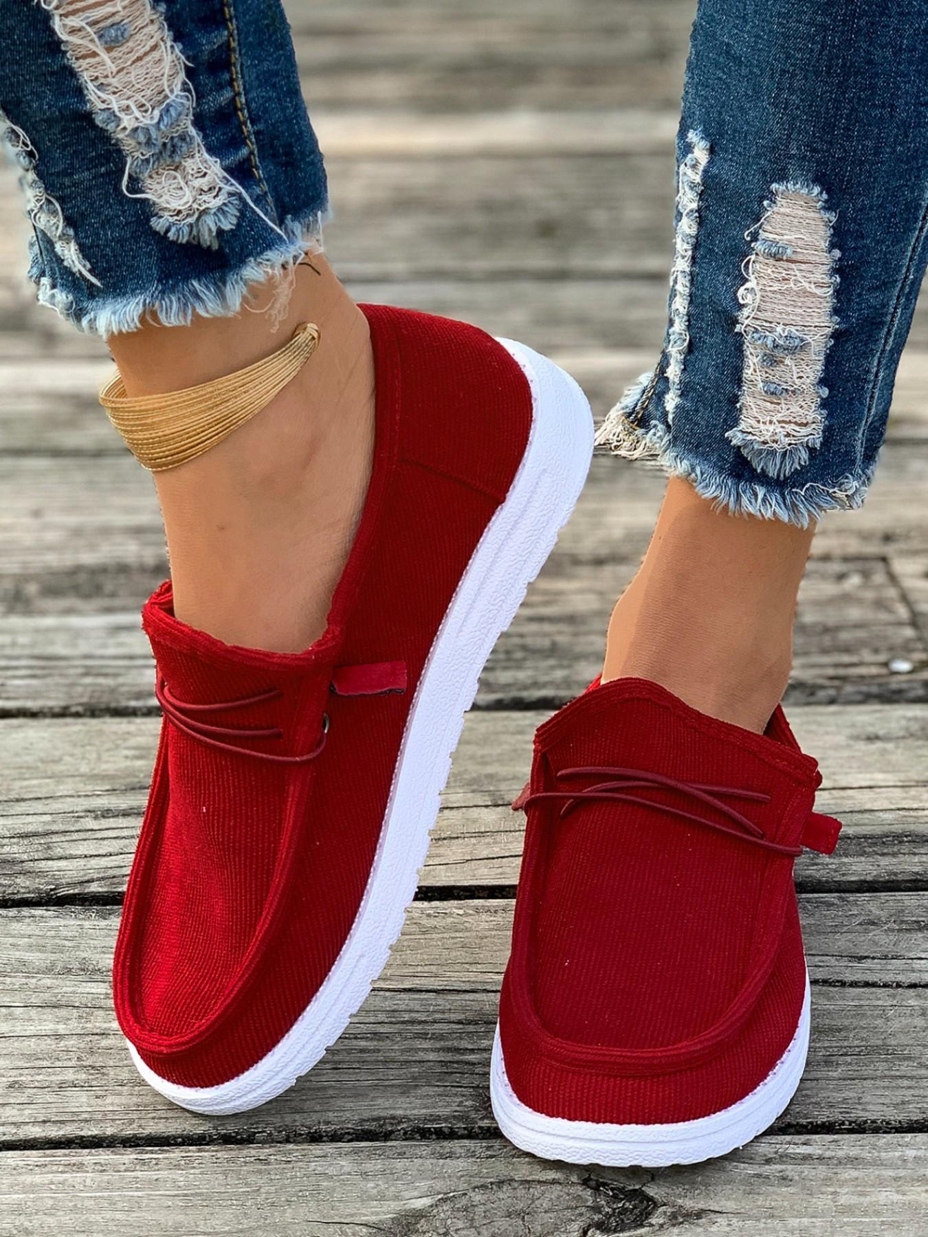 Women's Minimalist Casual Slip-On Shoes, Round Toe Flat Sole, Comfortable Versatile Footwear for Daily Wear, Perfect for Everyday Use