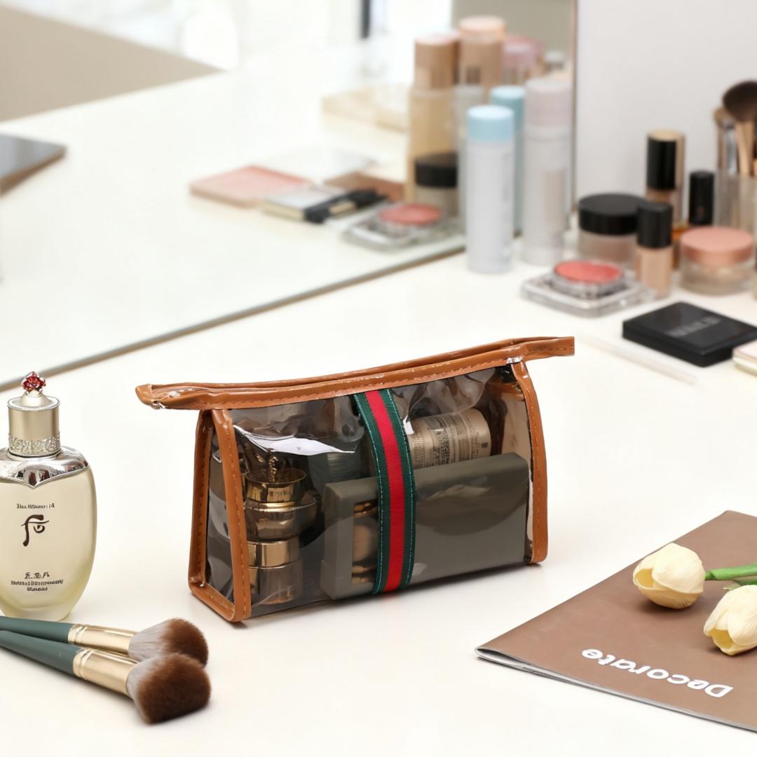 New Large Capacity Transparent Makeup Bag Vintage Luxury Style Portable Multi-Functional Storage Solution with Clear Material Retro Design Sturdy Tote Handles for Gym Swimming and Bathing New Large Capacity Transparent Makeup Bag Vintage Luxury Style Portable Multi-Functional Storage Solution with Clear Material Retro Design Sturdy Tote Handles for Gym Swimming and Bathing