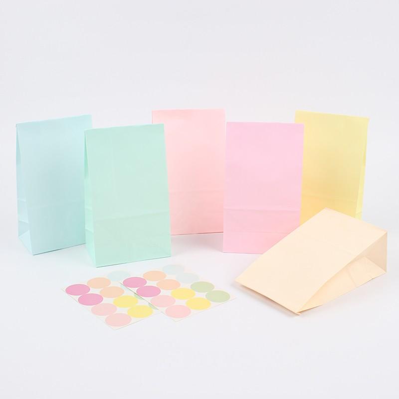 30pcs Candy Gift Bags, Paper Bags, Party Packaging, Ideal for Gifts and Parties, Durable and Reusable, Perfect for Any Occasion