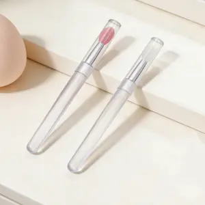 1pc silicone lip brush lipstick brush, dust-proof multi-function brush with cover, sequin eye shadow makeup brush, portable lip halo dye brush, lip mask lipstick brush, Eyeshadow Brush