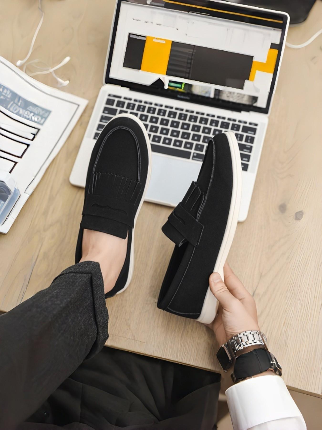 Men's British Style Soft Leather Casual Shoes, Business & Daily Wear, Hand-Stitched, Comfortable Foot Feel, Ideal for Everyday Use