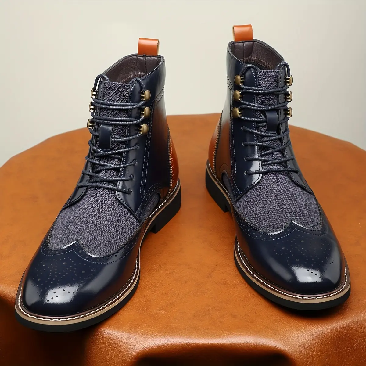 Men's work boots, fashion contrast design, business and leisure, round head, middle tube, lace, rubber sole, black and brown  boots