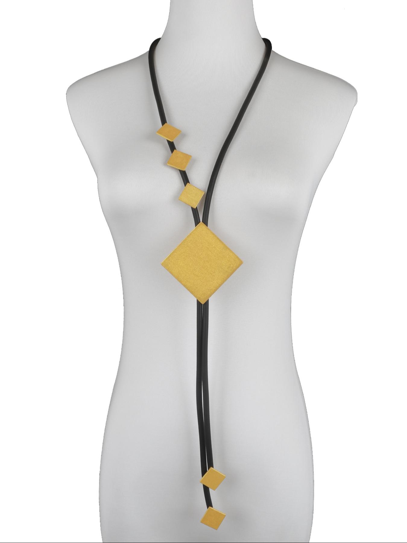 Elegant Square Pendant Necklace for Women, Simple & Chic Jewelry, Perfect for Daily Wear, Office Style, Street Fashion Accessory