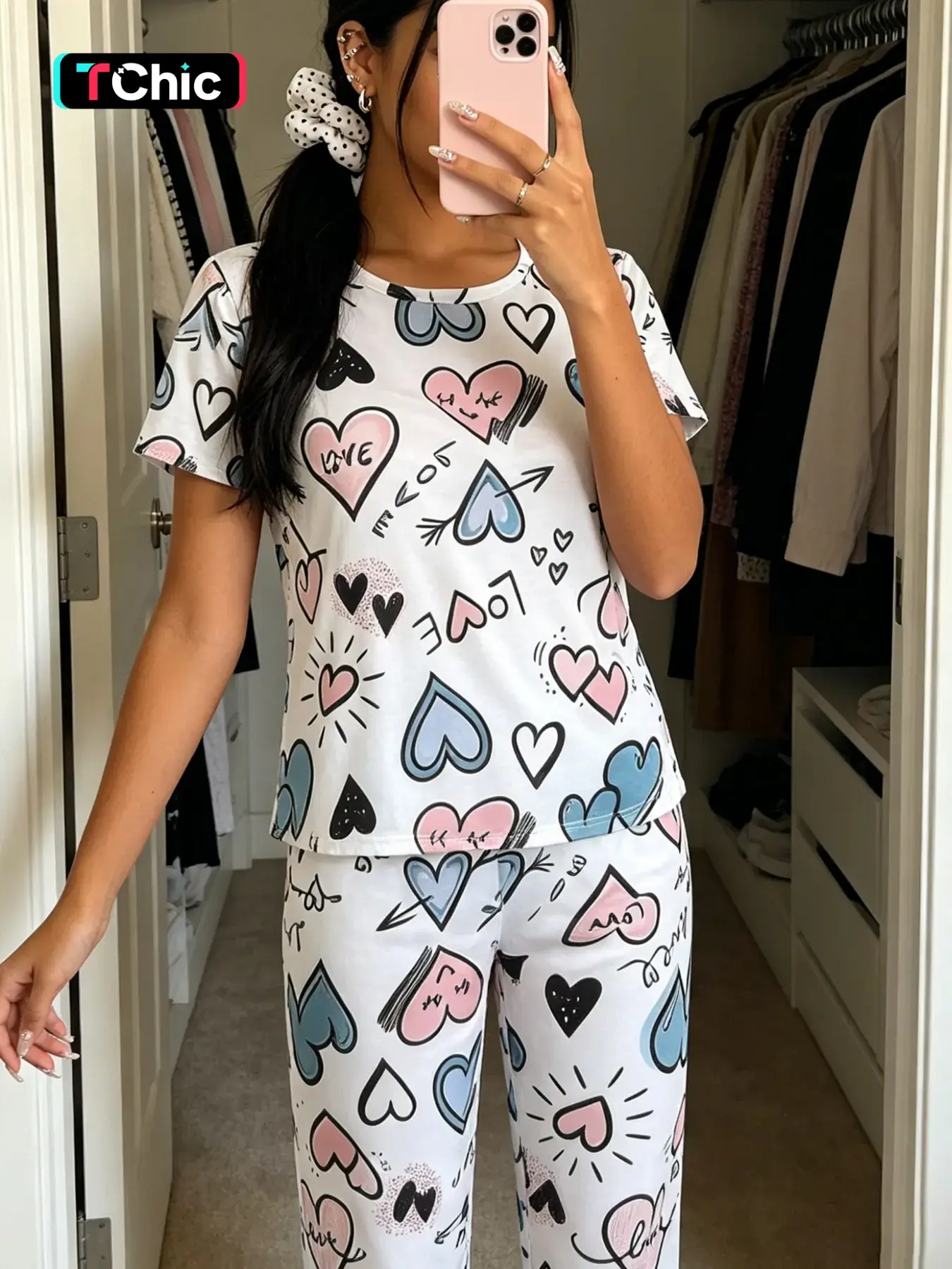 Women's Heart Pattern Pajama Set, Round Neck Short Sleeve Ankle-Length, Casual Comfortable Sleepwear Loungewear, Ideal for Spring & Summer