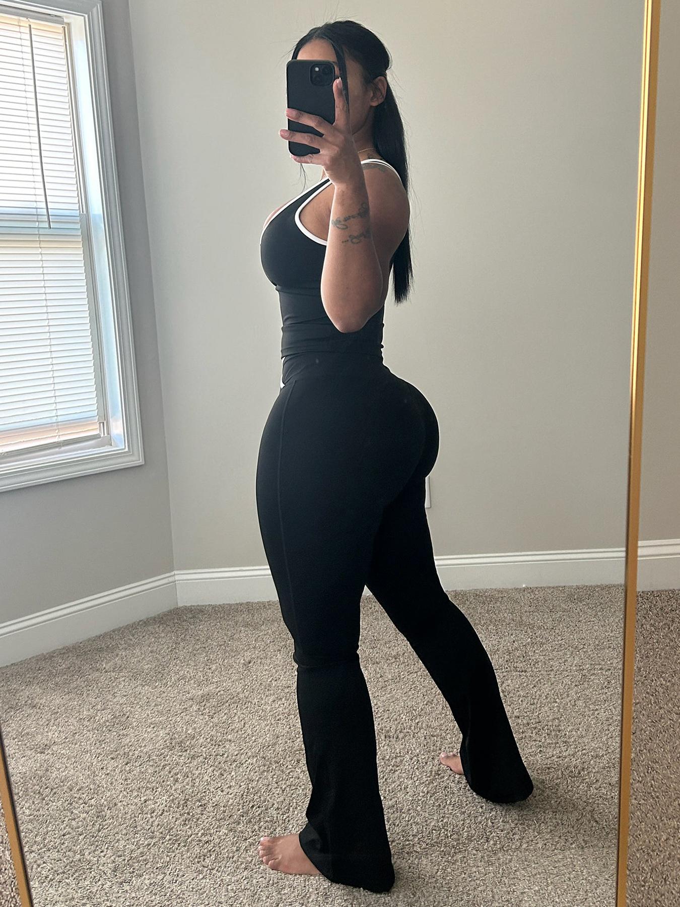 USBoutique Chic Colorblock Crmon Tank &. Dlarod PanteSet | Women's Sleeveless Gym YogaOutfit USBoutique Chic Colorblock Crmon Tank &. Dlarod PanteSet | Women's Sleeveless Gym YogaOutfit