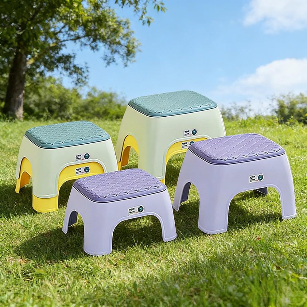 1pc Luxury Leather Texture Plastic Stool, Non-Slip Load-Bearing Home Living Room Bathroom Seat, Stackable Space Saving Camping Portable Chair