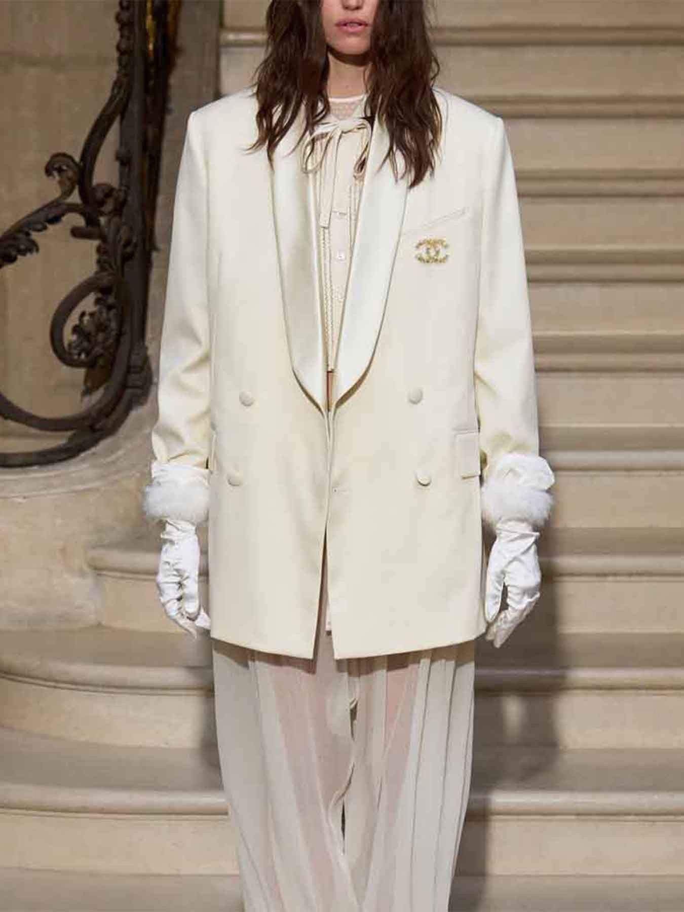 Elegant CC Brooch with Crystals, Stylish Jewelry for Fashion, Perfect Gift for Her, Versatile Accessory for All Seasons