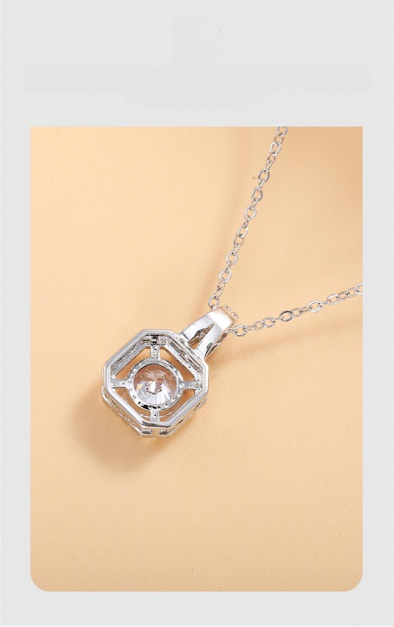 Cross-border live broadcast zircon summer high-end non-fading Chinese Valentine's Day gift square perfume bottle pendant necklace