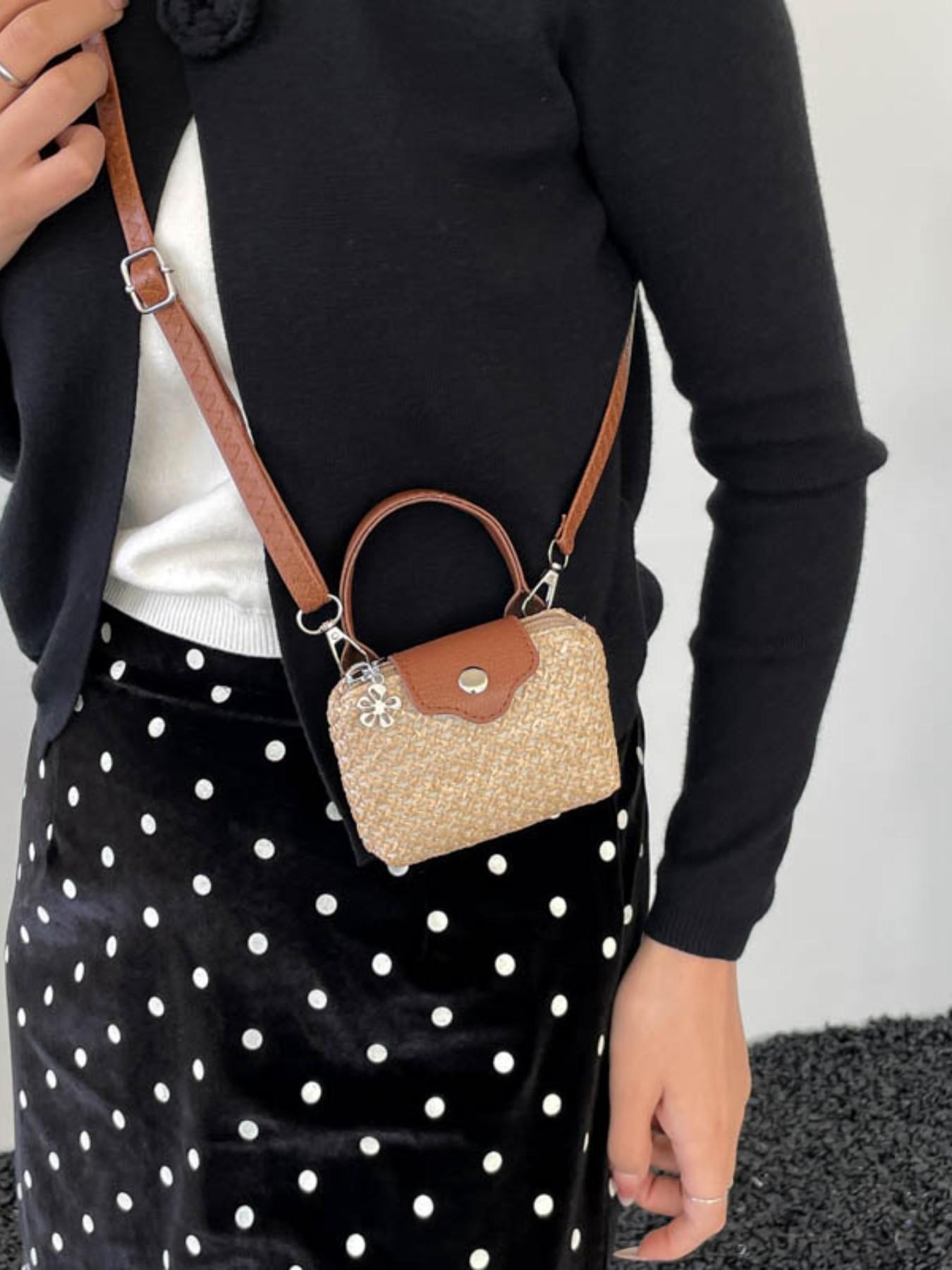 2026 New Straw Woven Leather Mini Bag, Flower Charm Handbag Crossbody Purse, Vacation Style Coin Purse, Fashionable and Stylish Accessory