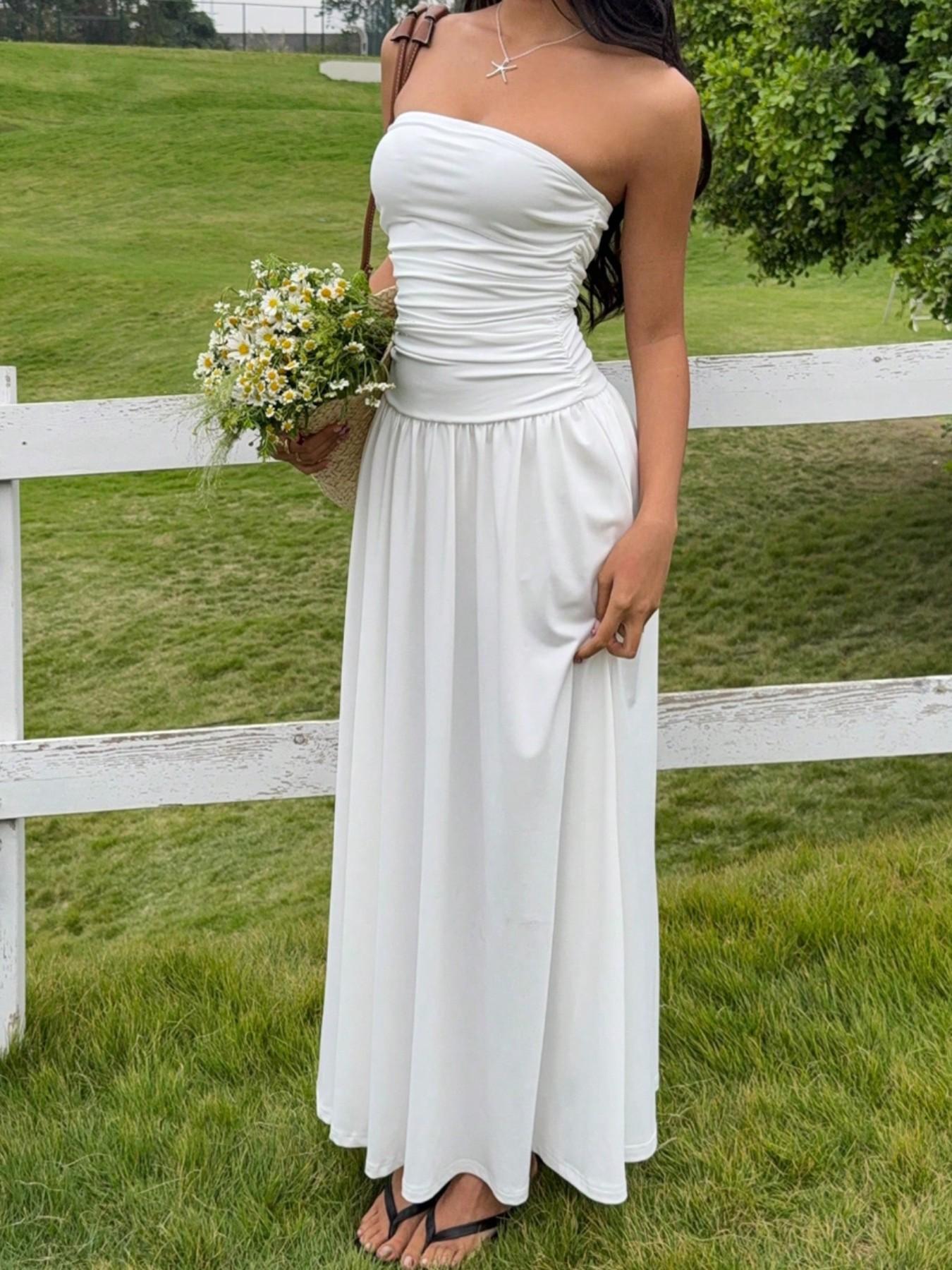 long strapless casual dress CUPSHE Women's Maxi Dresses Sleeveless Lace Casual Smocked Strapless Slit  Long Summer Formal Sun Dress Black, XS at Amazon Women's Clothing store