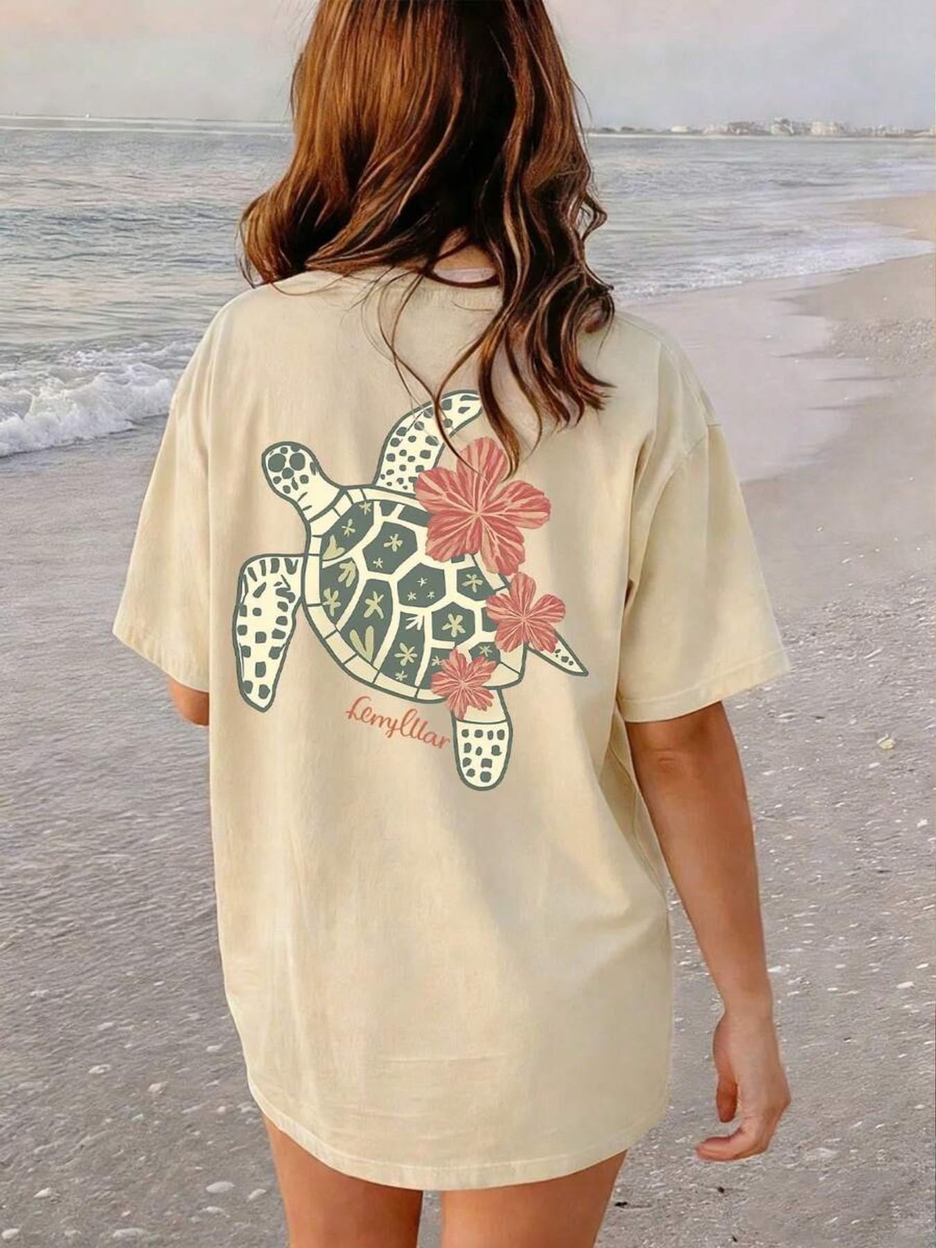 Women's Oversized Sea Turtle Floral Graphic T-Shirt, Back Print Hibiscus Flower, Casual Loose-Fit Short Sleeve Crew Neck Top
