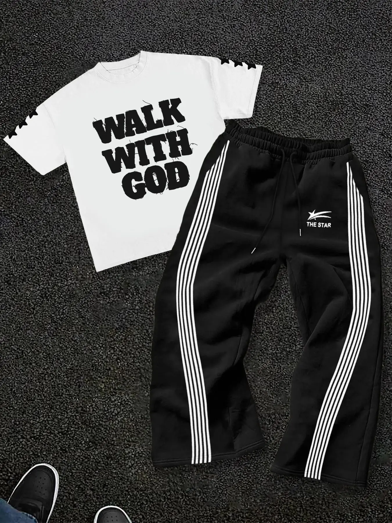 Fashion Streetwear Casual Sporty Print Round Neck T-Shirt with Striped Sweatpants Set, Two-Piece for Men