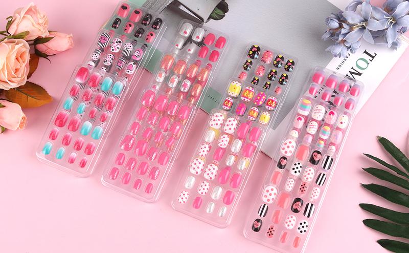 288PCS kids False Nail, Press on Pre-glue Full Cover Candy Pattern Short False Nail Kits with 48PCS Nail Adhesive Tabs, Valentine's Day Lovely Gift for Kids Little Girls Nail Art Decoration