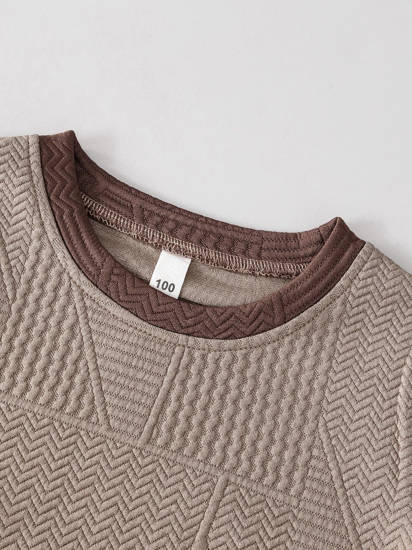 Boys' Summer New Set, Special Fabric Round Neck Short Sleeve with Casual Shorts, 2-Piece, Comfortable and Stylish