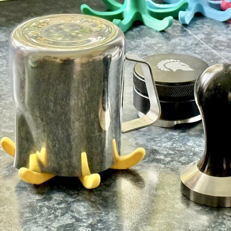 Compact Water Bottle Drying Rack, Quick Ventilation System, Space-Saving Design, Compatible with Bottles & Mugs, Ideal for Kitchen Office Travel