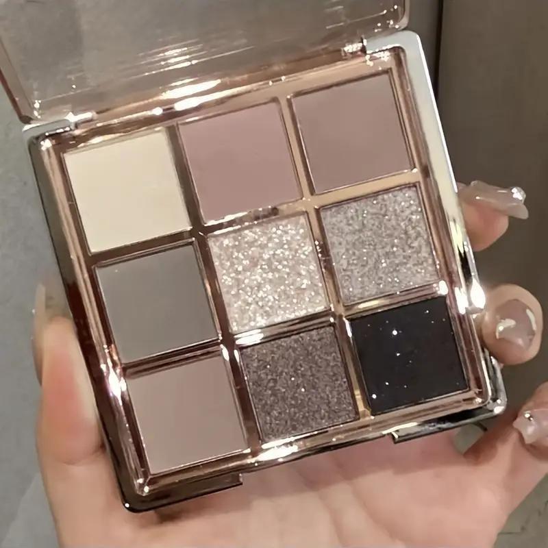 9-color eyeshadow palette - a blend of smoky grey, brown and pink tones, mousse eyeshadow, matte and shimmery finishes, fine Shimmery glitter, low saturation all-in-one palette with matte earthy tones, fine powder texture that doesn't fly off