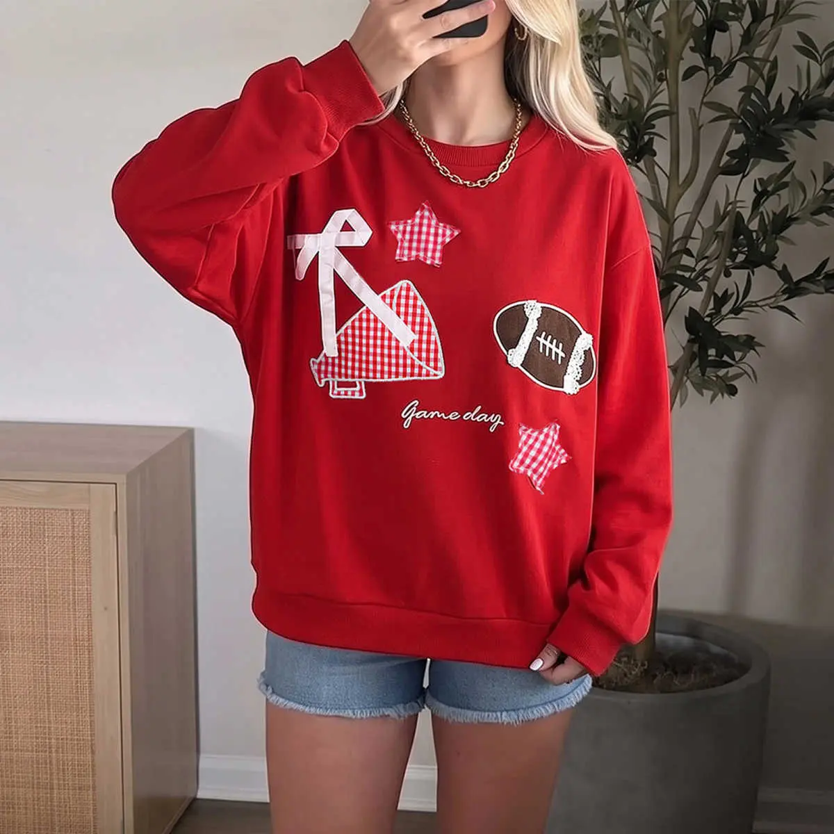 Women’s Rugby Game Day Sweatshirt - Long-Sleeved Embroidered Gingham Patch Star Graphic, Sporty Casual Wear for Everyday Use, Embroidery, Long Sleeves