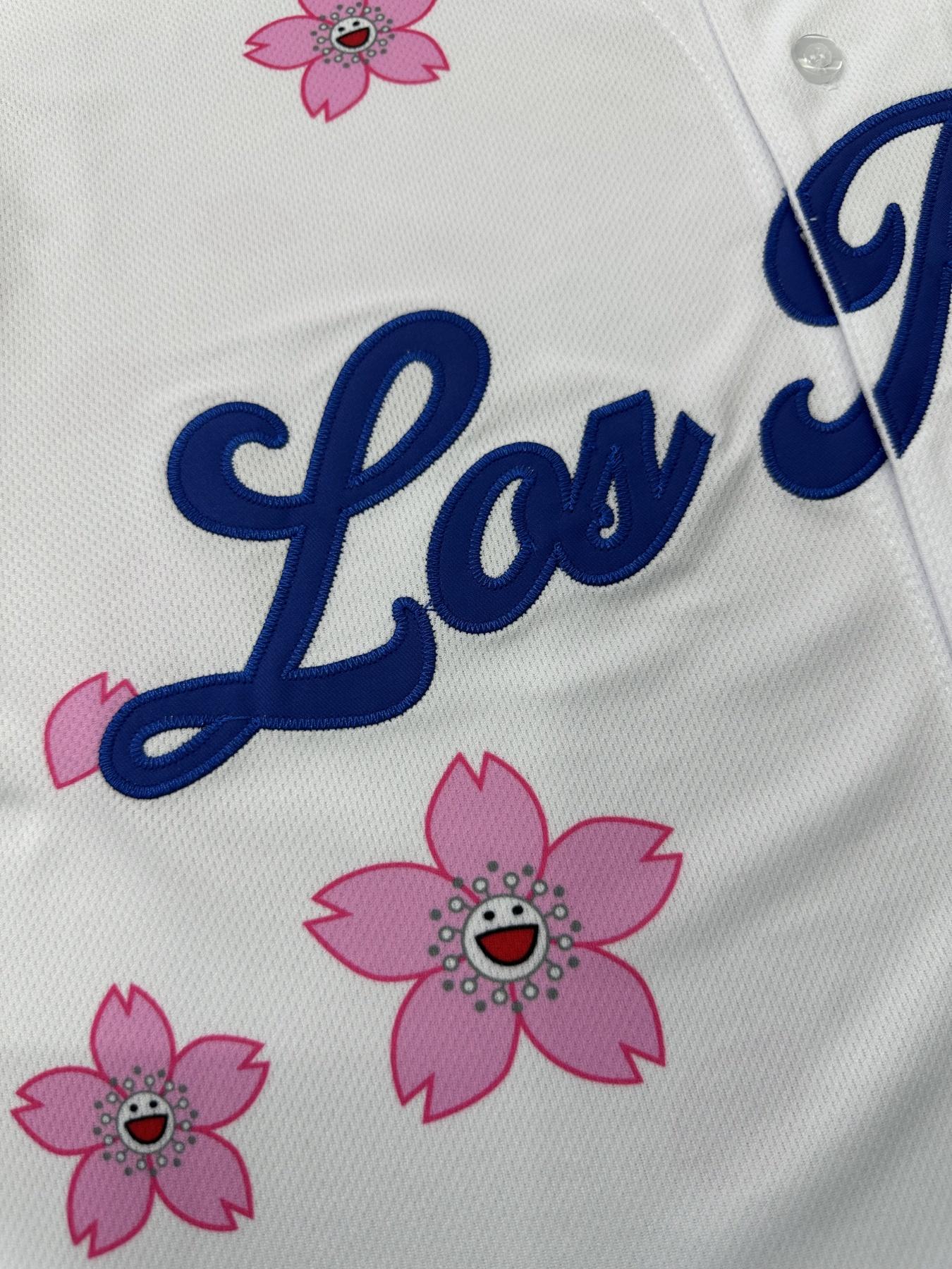Men's Cherry Blossom Embroidered Baseball Jersey, Casual Loose Short Sleeve V Neck Baseball Top for Fall & Winter, Baseball Christmas Gifts, Men's Sportswear for Training & Competition